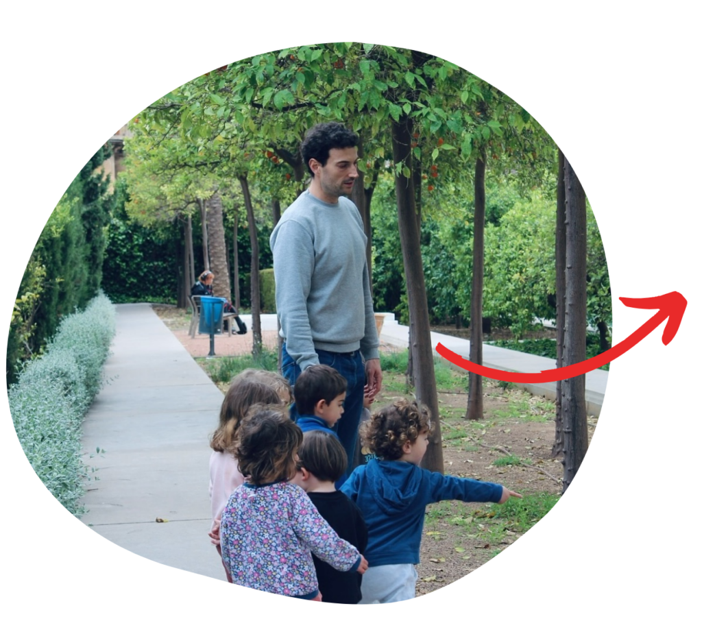 En El Club de los 15, vivimos la educación libre en Valencia, donde cada niño tiene la libertad de explorar y aprender a su propio ritmo.