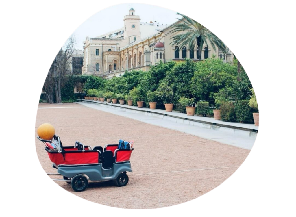 El Club de los 15 es un espacio de educación libre en Valencia, donde los niños tienen la oportunidad de crecer y aprender en un entorno sin restricciones.